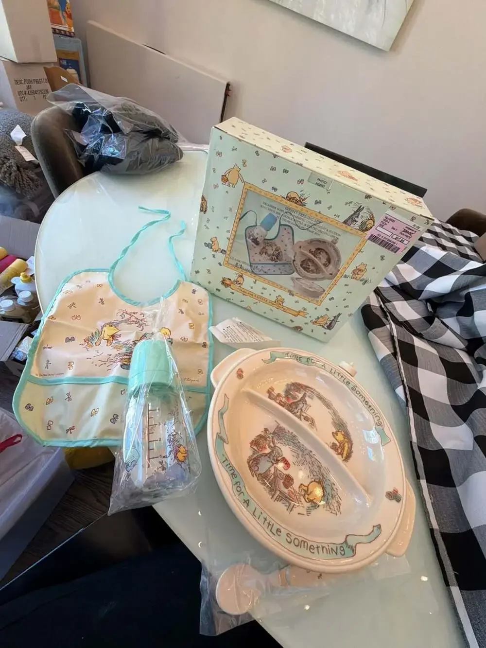NEW Vintage Classic Winnie the Pooh Infant Feeding Set Selandia 4pc bottle plate
